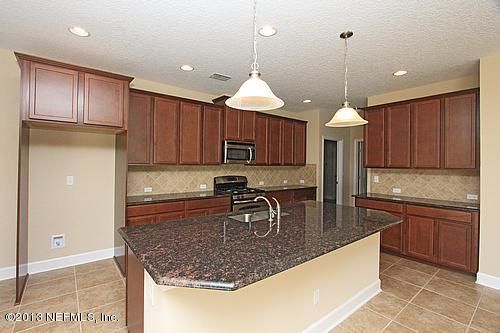 315 Howland Dr, Ponte Vedra, FL 32081
