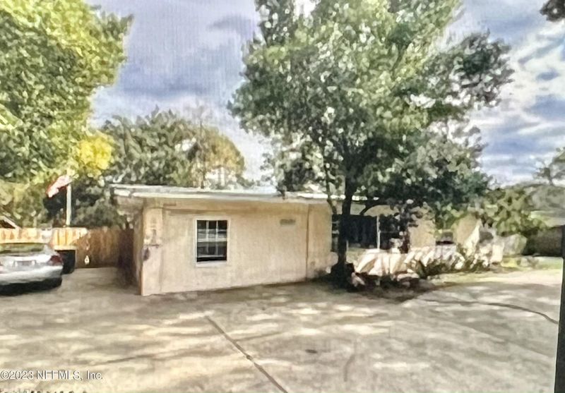 3153 Peach Dr, Jacksonville, FL 32246