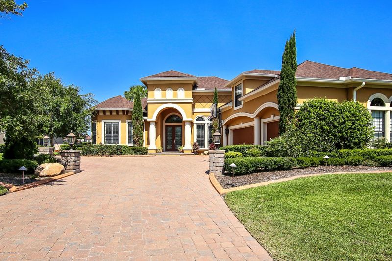 316 Danbury Rd S, St Johns, FL 32259