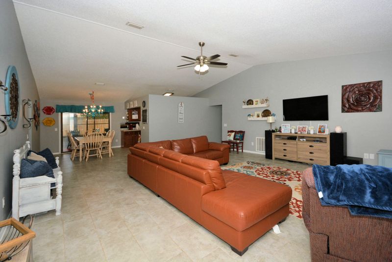 3164 Sanderling Ct, Middleburg, FL 32068