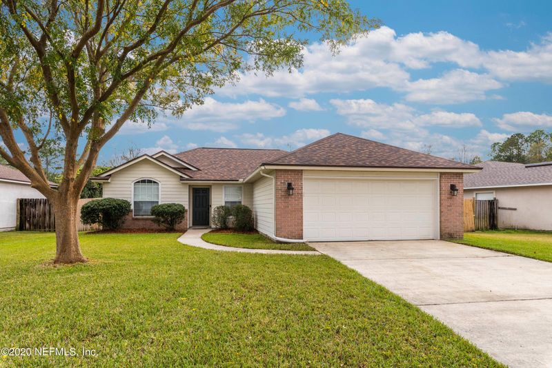 3179 Wavering Ln, Middleburg, FL 32068