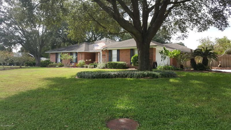 318 Edinburgh Ln, Orange Park, FL 32073