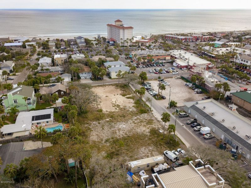 319 Ahern St #3, Atlantic Beach, FL 32233