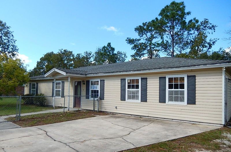 319 SE 52nd St, Keystone Heights, FL 32656