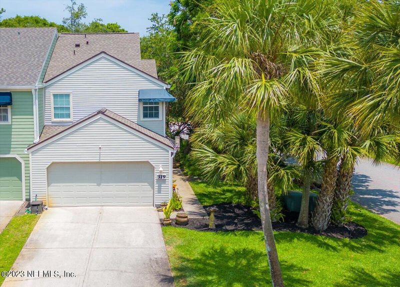319 Sunrise Cir, Neptune Beach, FL 32266