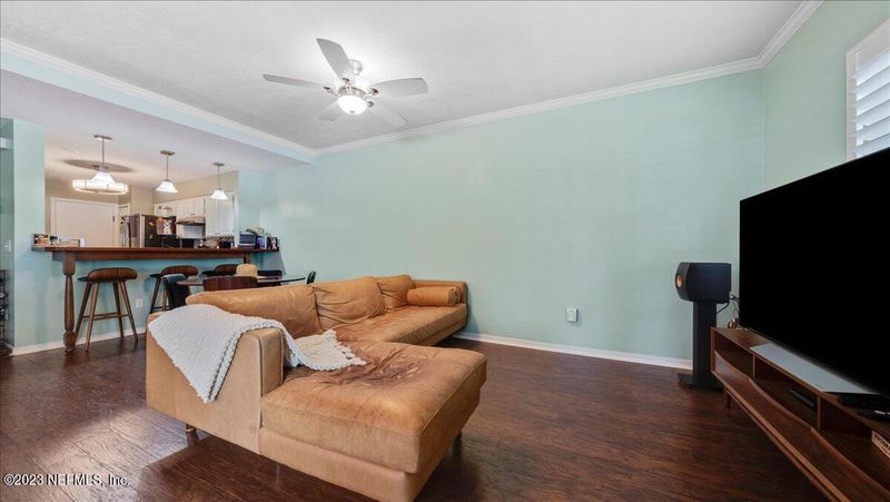 319 Sunrise Cir, Neptune Beach, FL 32266