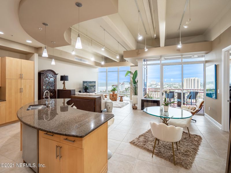 320 1st St #905, Jacksonville Beach, FL 32250