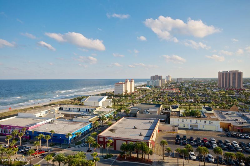 320 1st St N #913, Jacksonville Beach, FL 32250