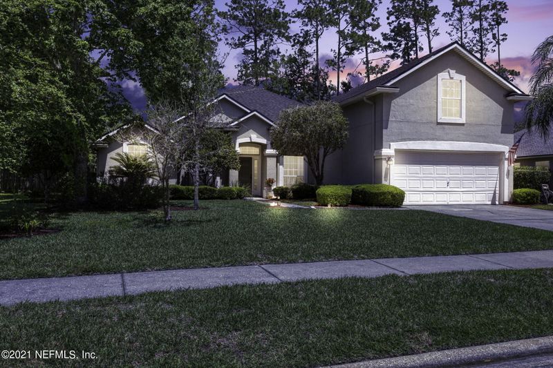 320 Hammock Grove Ct, Jacksonville, FL 32259