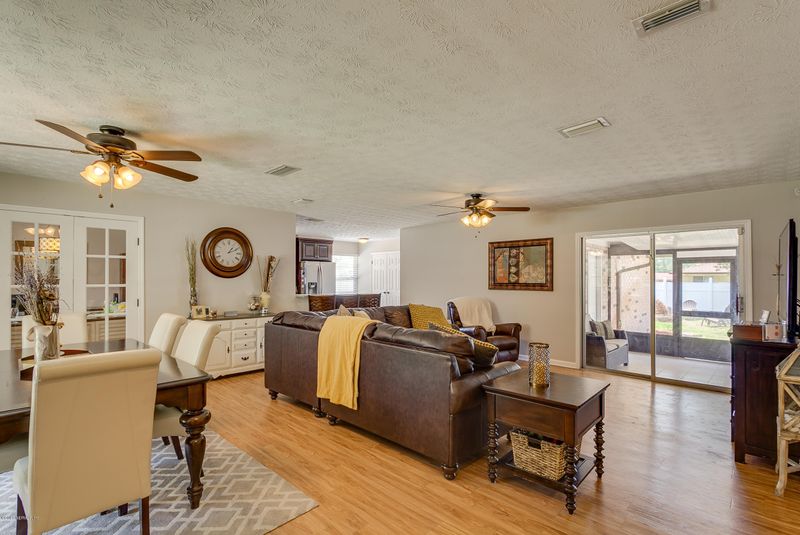 320 James St, Orange Park, FL 32073