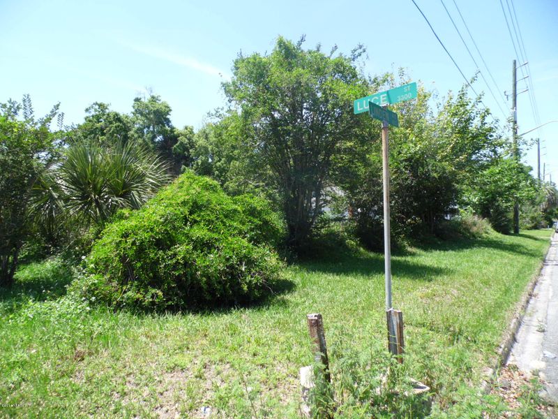 3203 Luce St, Jacksonville, FL 32207