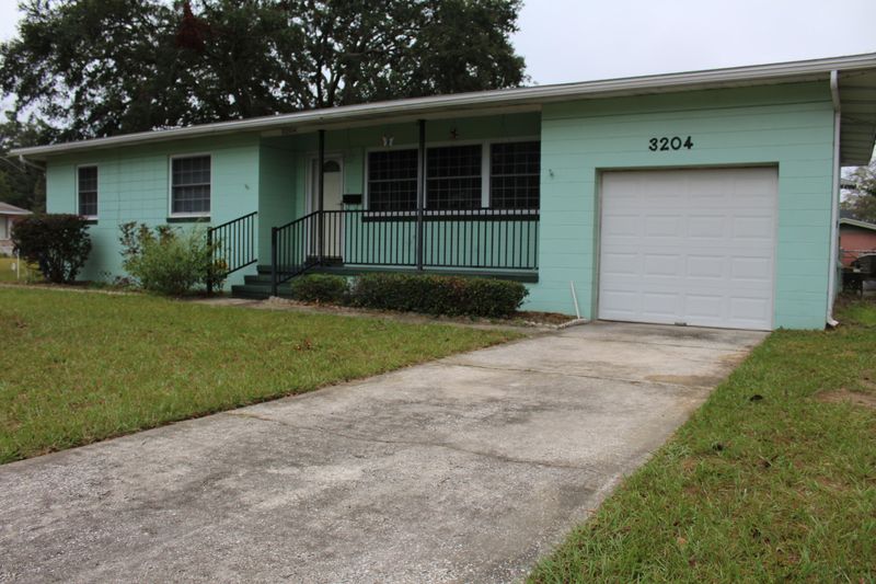 3204 E El Morro Dr, Jacksonville, FL 32277