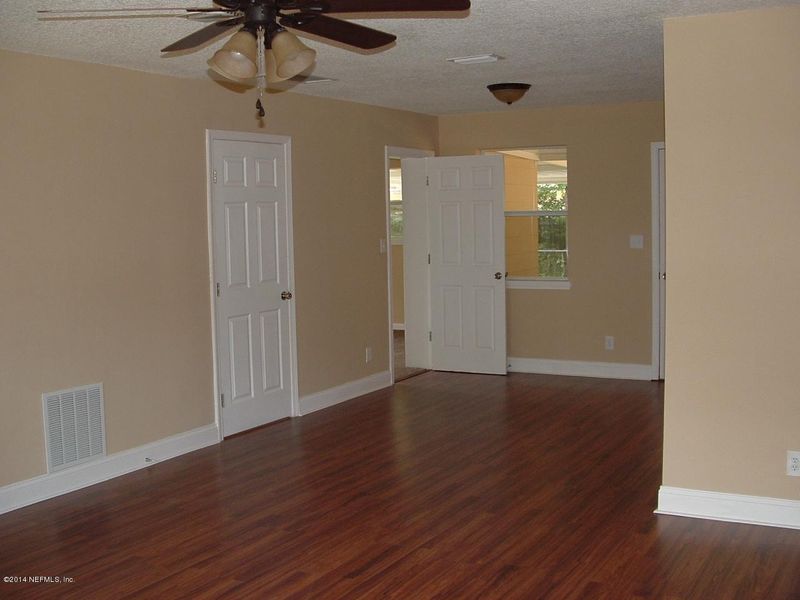 3204 Plumtree Dr, Jacksonville, FL 32277