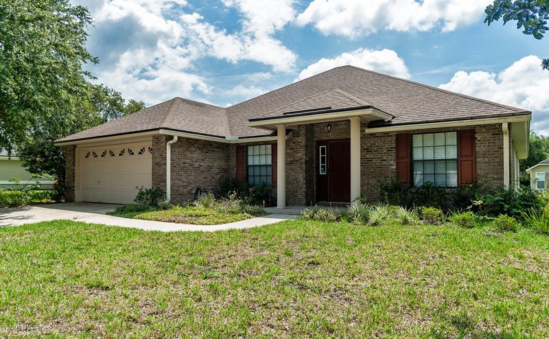 3205 Wandering Oaks Dr, Orange Park, FL 32065