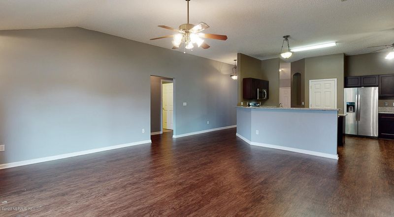 3205 Wandering Oaks Dr, Orange Park, FL 32065