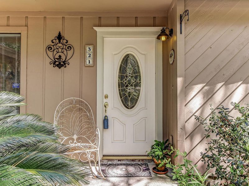 321 Tarrasa Dr, Jacksonville, FL 32225
