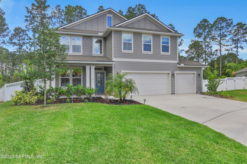 322 Queen Victoria Ave, St Johns, FL 32259