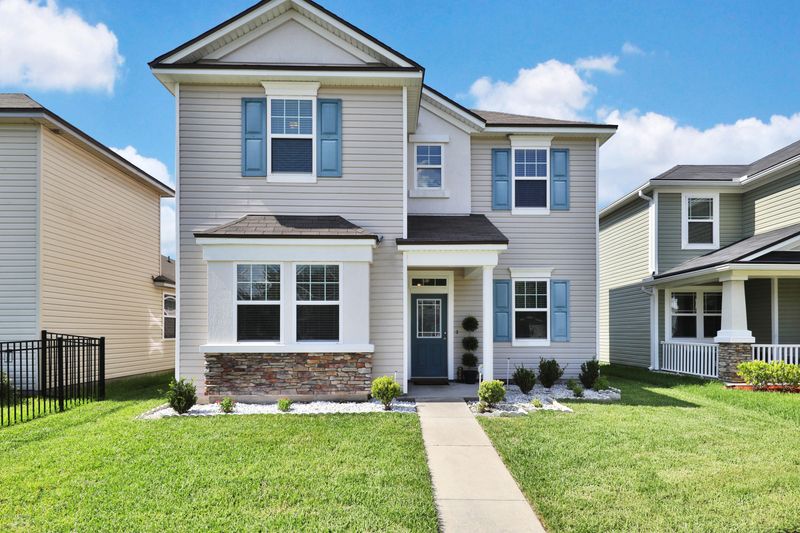 322 Vineyard Ln, Orange Park, FL 32073