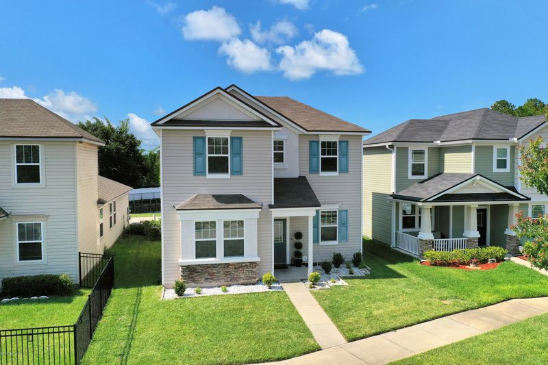 322 Vineyard Ln, Orange Park, FL 32073