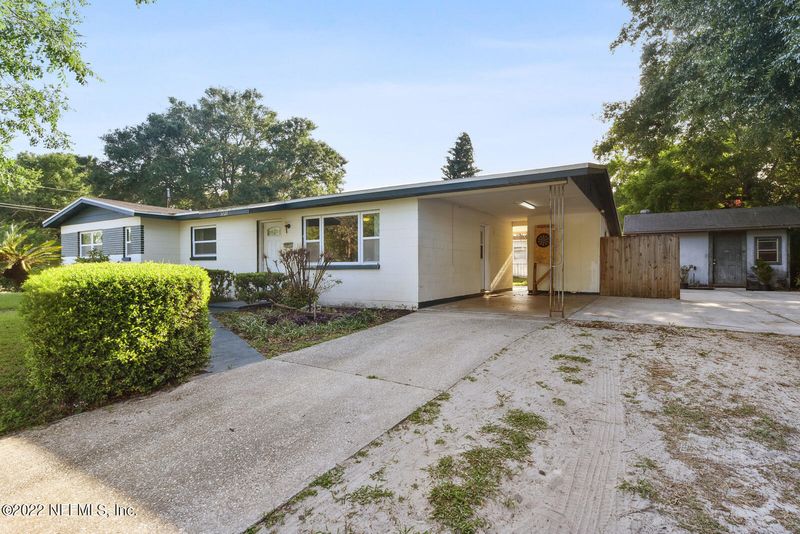 3220 Sandhurst Rd E, Jacksonville, FL 32277