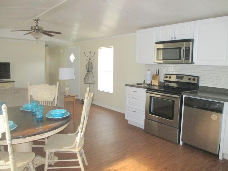 3221 Mill Creek Rd, Middleburg, FL 32068