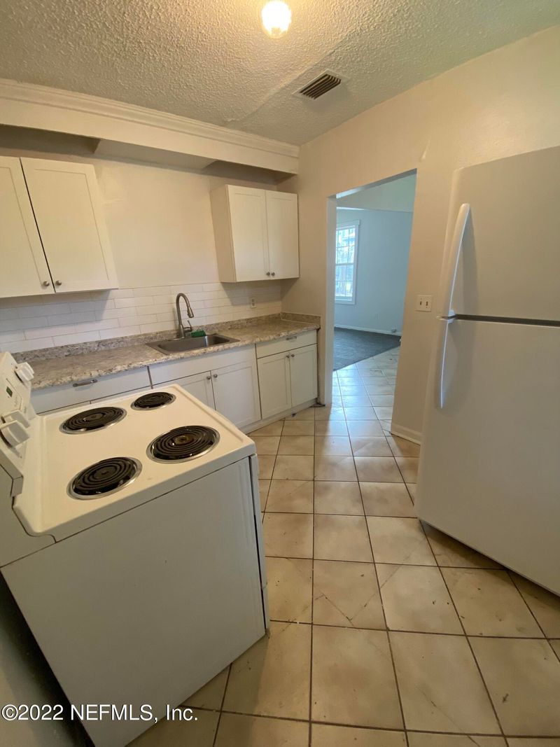 3223 Post St, Jacksonville, FL 32205