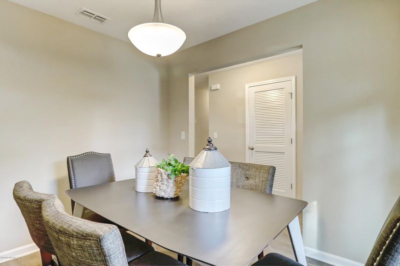 3226 Galilee Rd, Jacksonville, FL 32207