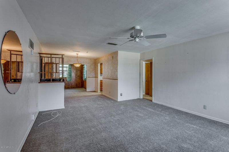 3236 Vinewood Ln, Jacksonville, FL 32277