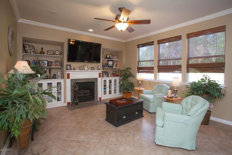 324 Brantley Harbor Dr, St Augustine, FL 32086