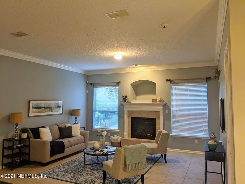 3241 Chestnut Ct, St Johns, FL 32259