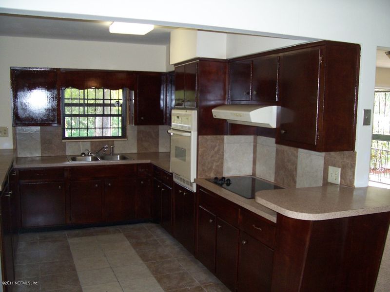 3243 Clyde Dr, Jacksonville, FL 32208