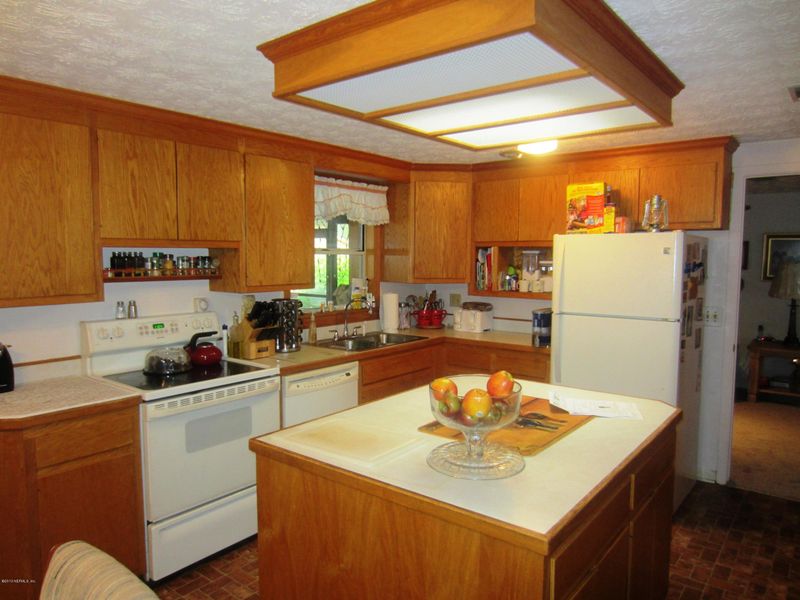 325 Aries Dr, Orange Park, FL 32073