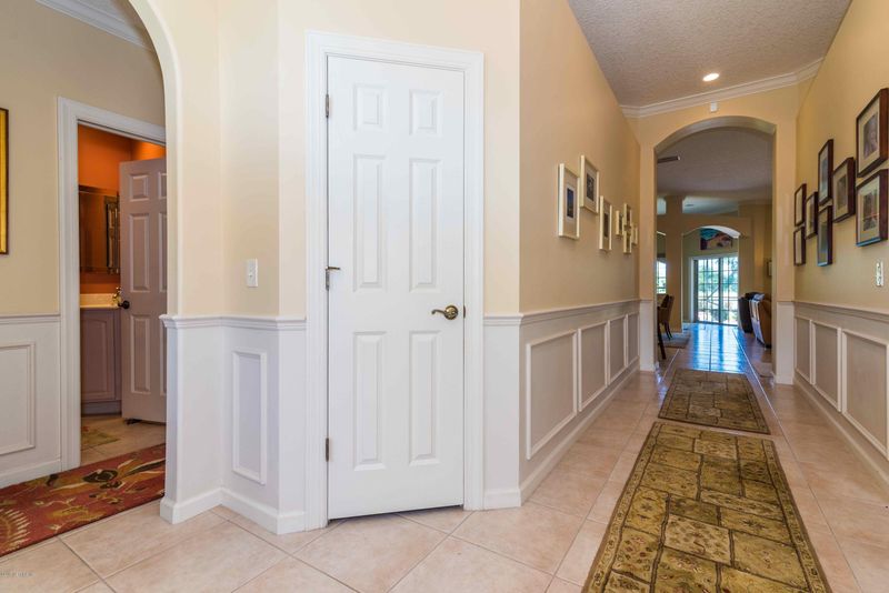 325 Marshside Dr N, St Augustine, FL 32080
