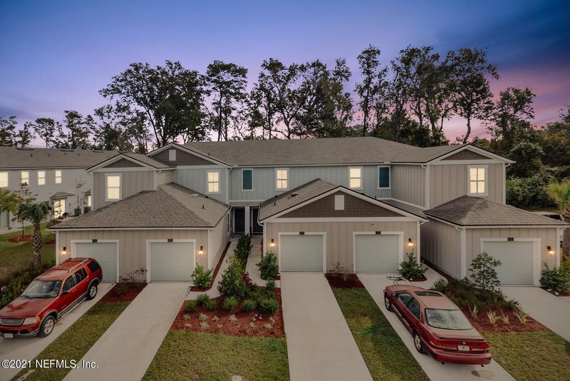 325 Pistachio Pl, Jacksonville, FL 32216