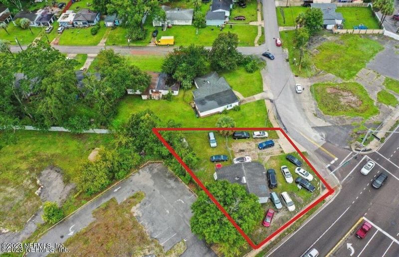 3250 Emerson St, Jacksonville, FL 32207