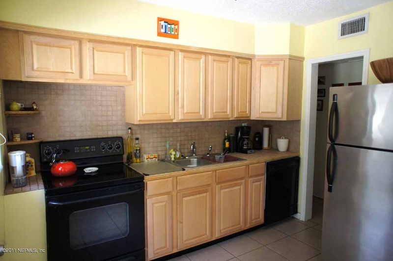 327 Brunswick Rd, Jacksonville, FL 32216