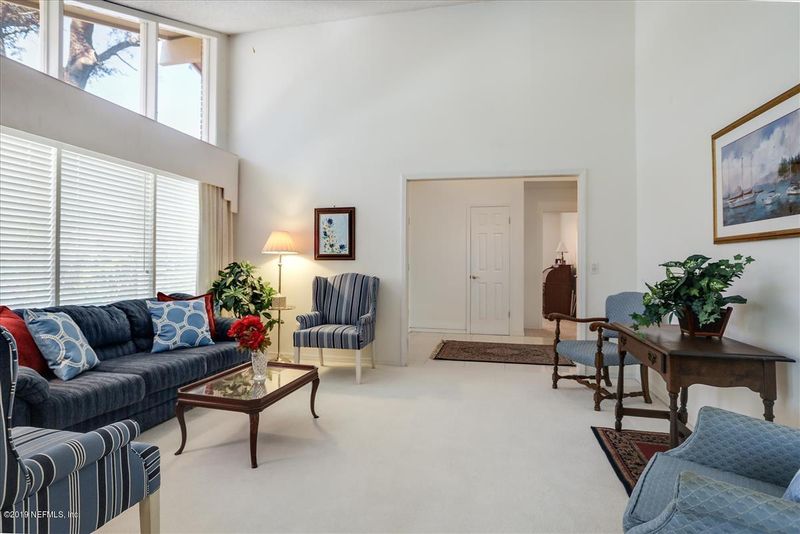 327 Devonshire Ln, Orange Park, FL 32073
