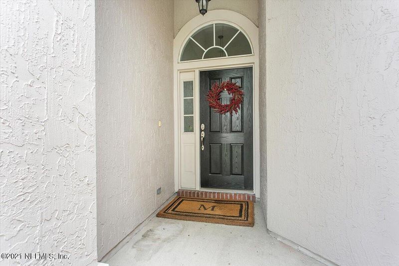 328 W Tropical Tc, Jacksonville, FL 32259