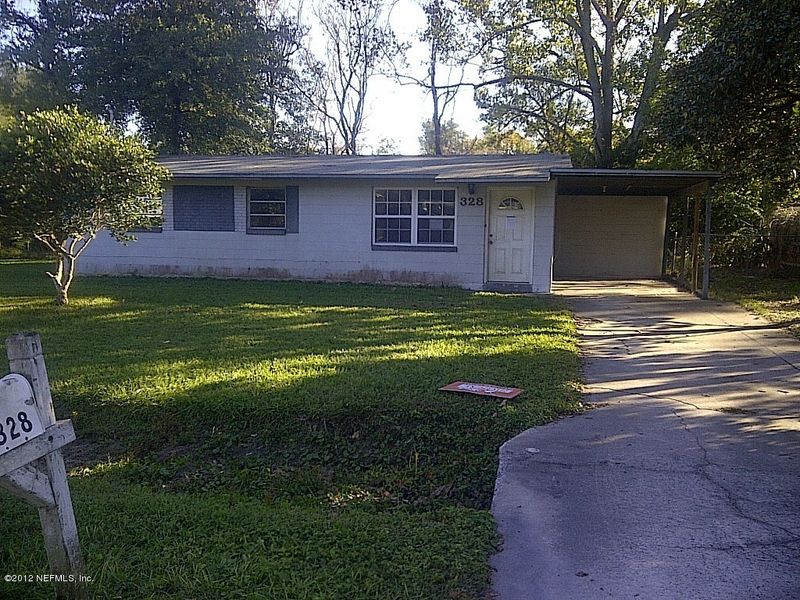 328 Wildwood Ln, Orange Park, FL 32073