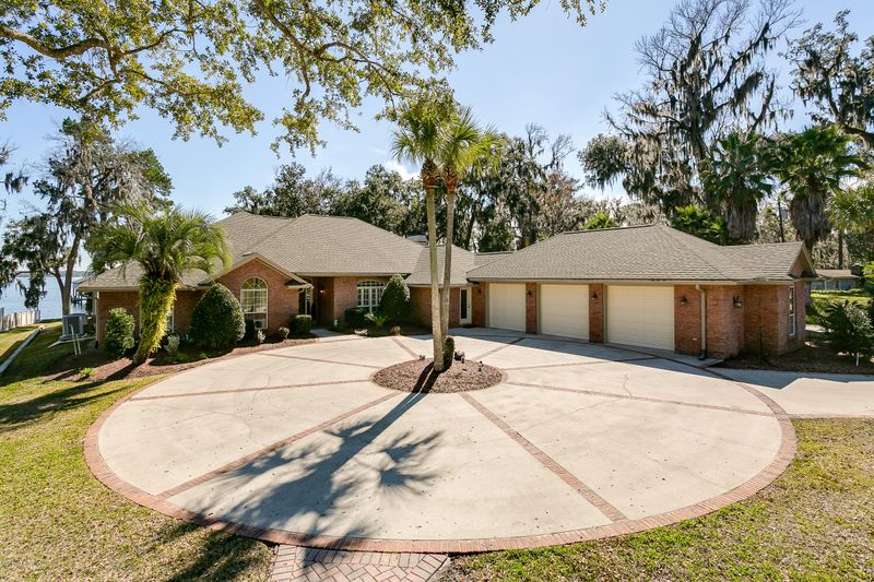 3291 Doctors Lake Dr, Orange Park, FL 32073