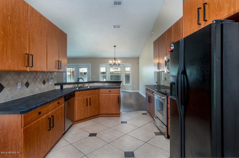 3292 Avalon Dr, Green Cove Springs, FL 32043