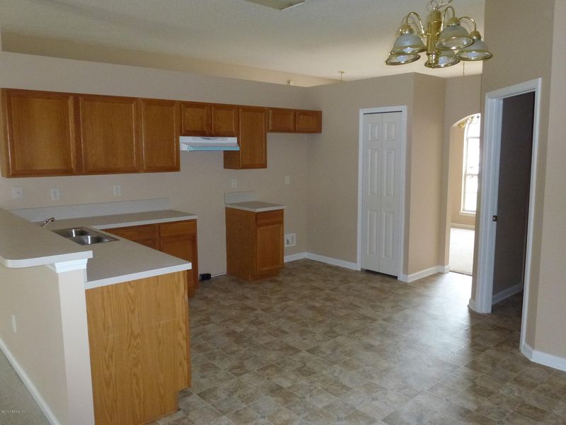 3293 Avalon Dr, Green Cove Springs, FL 32043