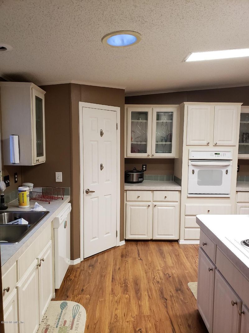33 Panda Ave, Middleburg, FL 32068