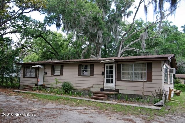 33 S Whitney St #A & B, St Augustine, FL 32084