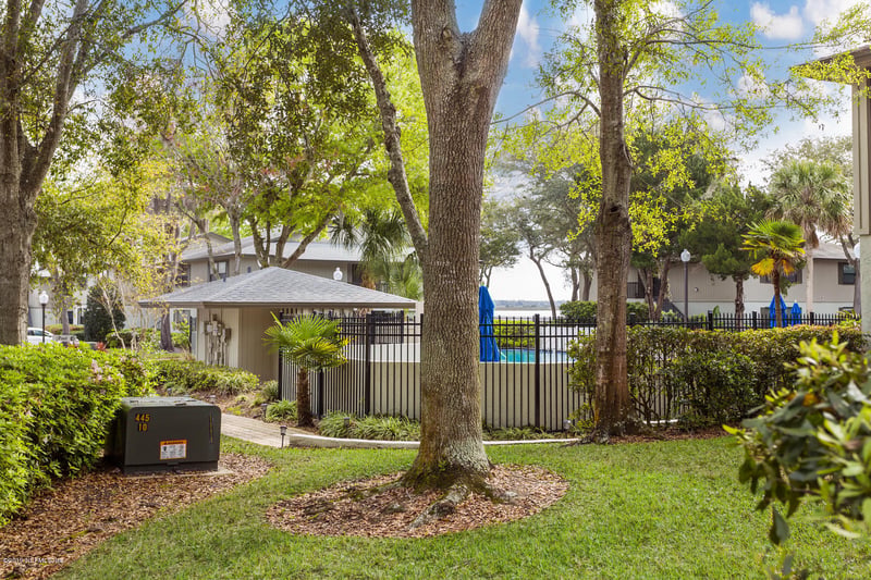 33 Tarragona Ct, St Augustine, FL 32086
