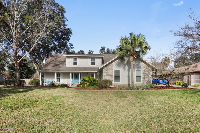 330 Glenlyon Dr, Orange Park, FL 32073