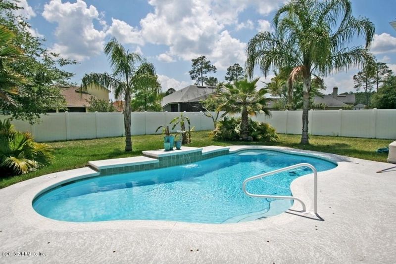 3301 Raven Ct, St Johns, FL 32259