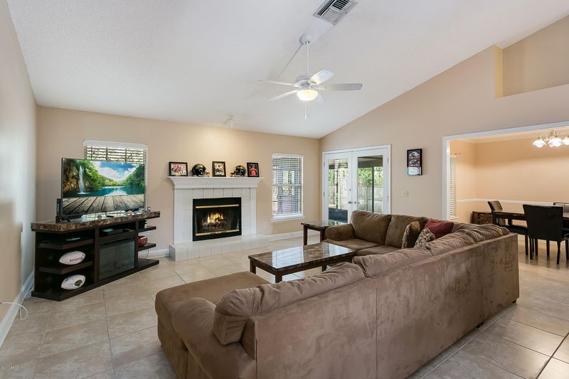 3305 Zephyr Way N, Jacksonville, FL 32250