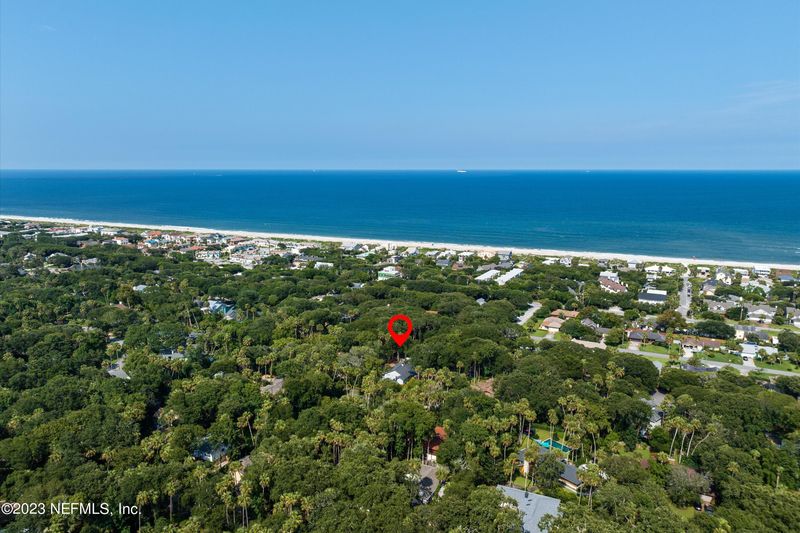 331 19th St, Atlantic Beach, FL 32233