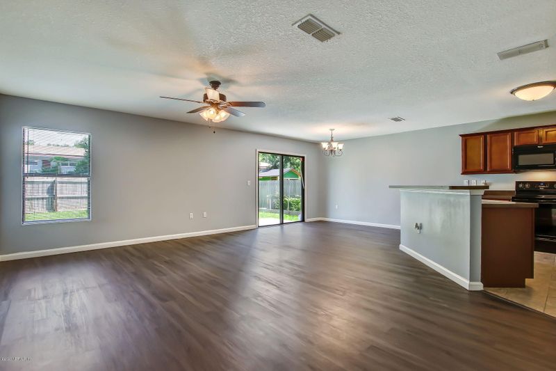 3317 Stillman St, Jacksonville, FL 32207